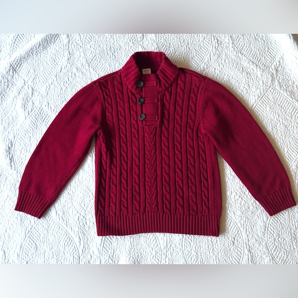 Gymboree boy’s red cable knit sweater. High neck w/3 button detail. 5/6. Nice!